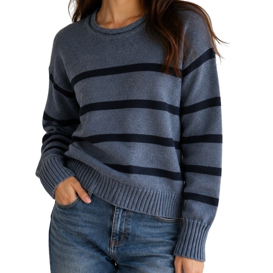 GAP Grey and Black Striped Crewneck Knit Sweater Women’s Small