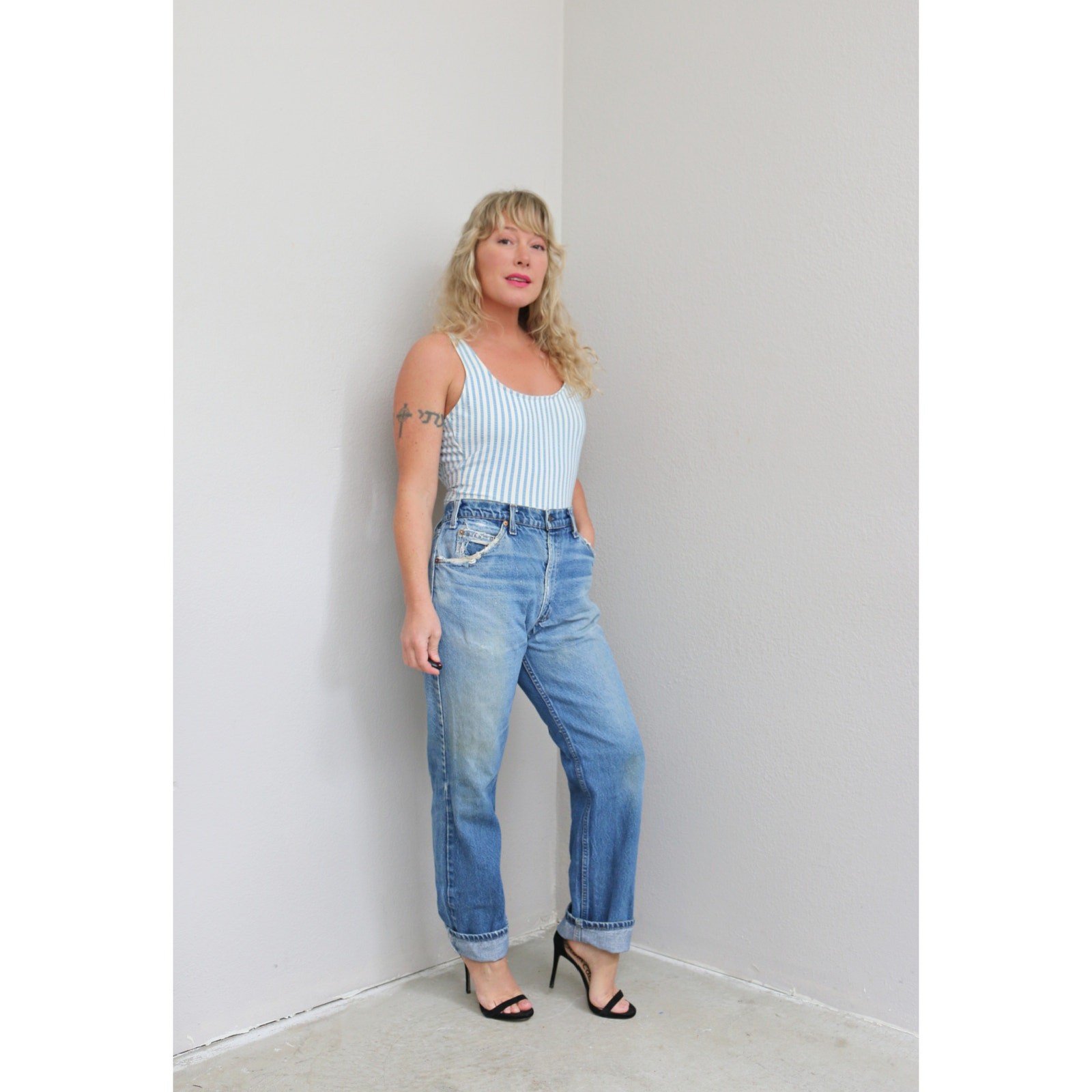 1980’s Vintage Levi’s Distressed 505 USA Made Jeans Women’s MD LG 34″ 35″ Waist