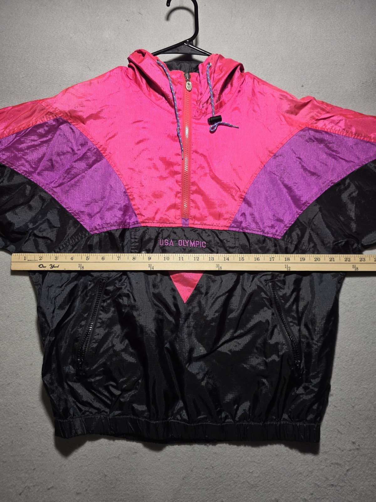 Vintage 90s USA Olympic Windbreaker Pullover Jacket Pink Black Size Small