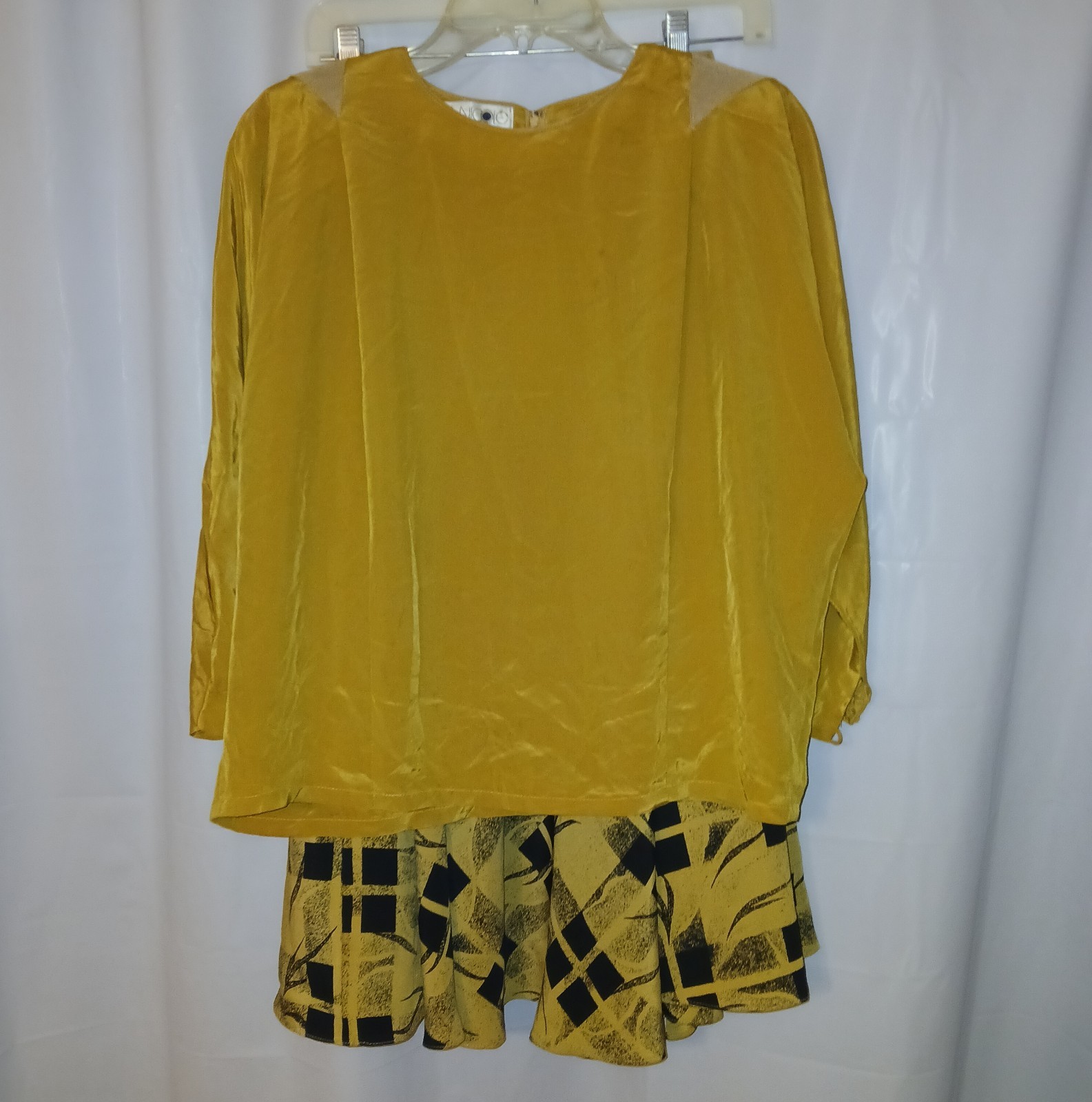 Vintage Womens Abstract 2 Piece Set Blouse Wrap Skirt 1980’s Yellow/Black Sz 11