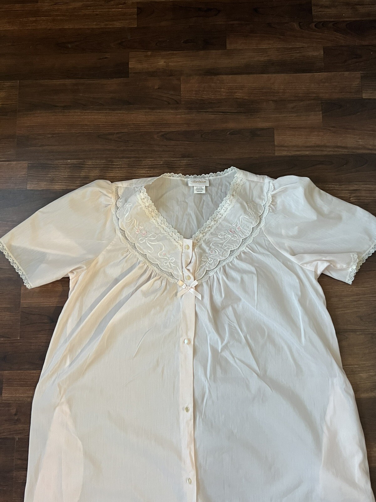 Vintage Barbizon Granny lace trim floral embroidered nightgown size large