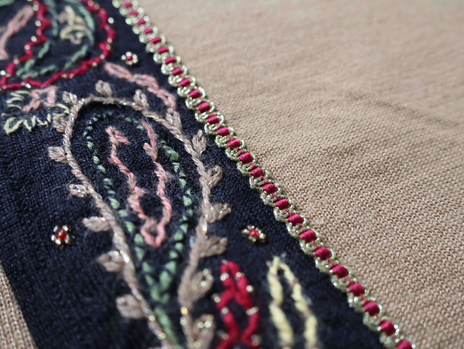 Vintage Koret Paisley Embroidered Beaded Cardigan Boho Tan Black Womens 1X