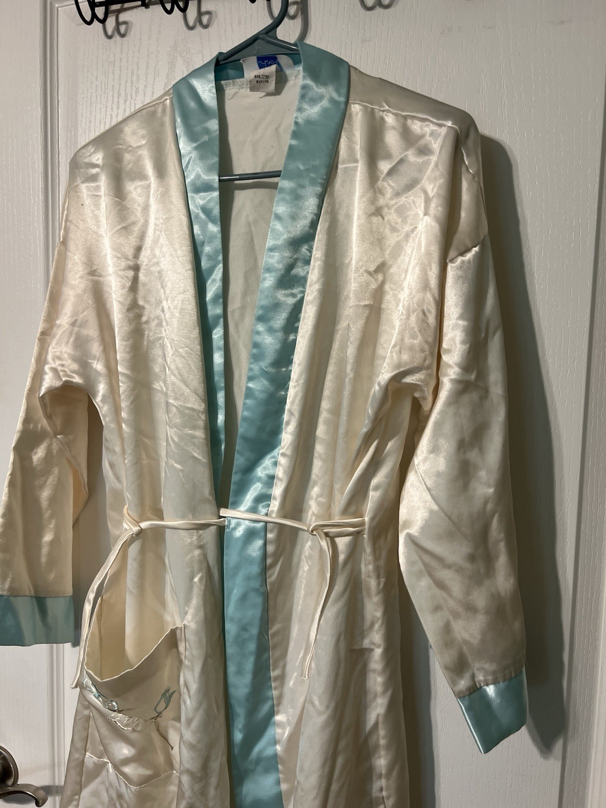 Vintage Tara Satin Silk Blue And Cream Colored With Embroidered Floral Pocket M