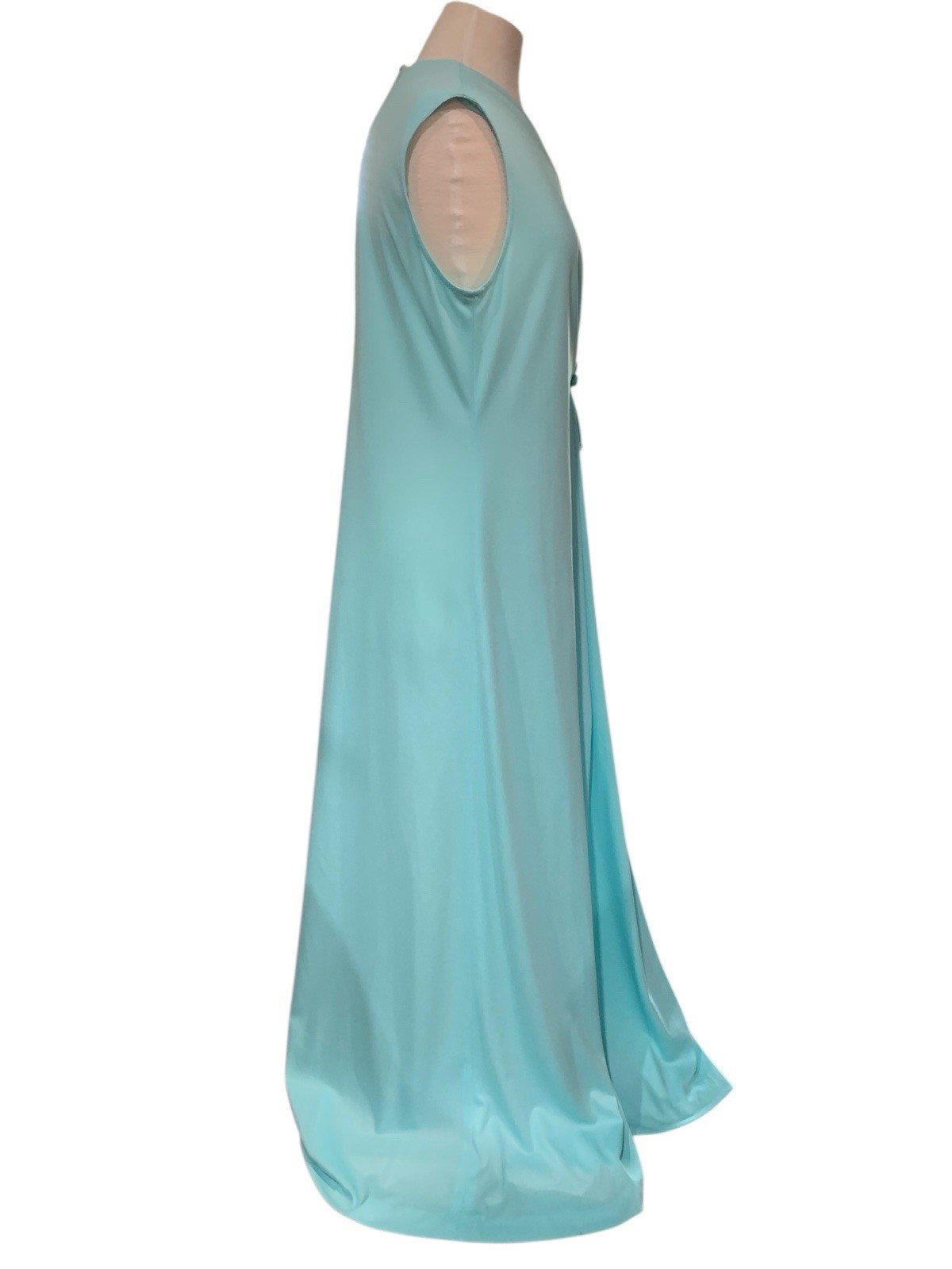 Lilly Lynn Vintage 70’s Light Blue Sleeveless Dress With Huge Sweep Size 18 1/2