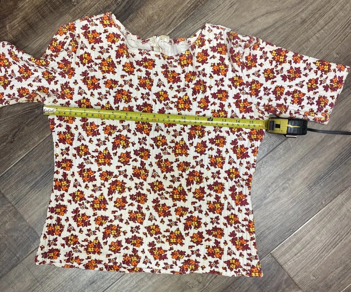 Vintage 1970 Shirt Floral 8 1/2” Sleeve Back Zip Hippy Cropped Ribbed Material