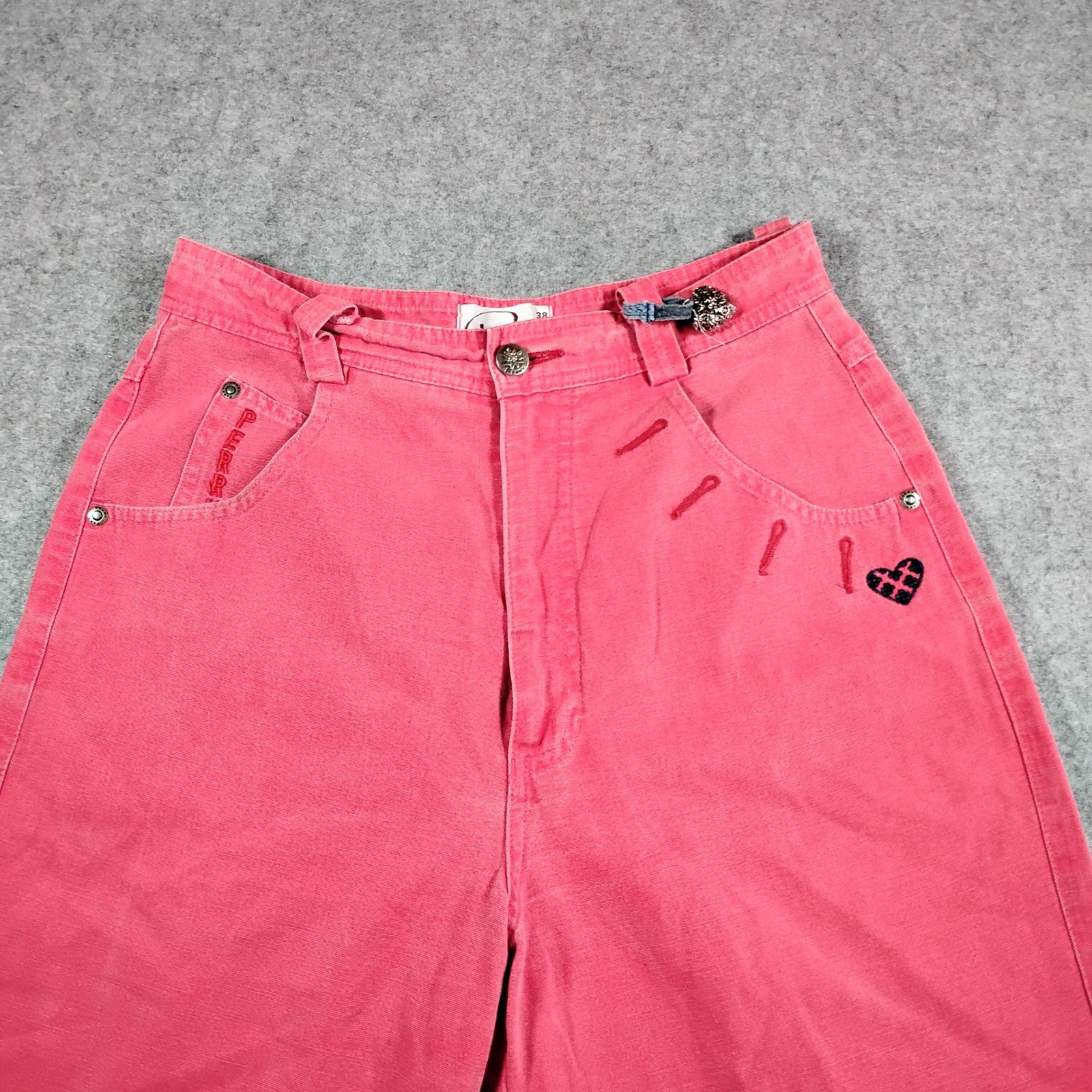 Perry Country Vintage 90s Pink High Rise Jeans Heart Embroidered 28×29