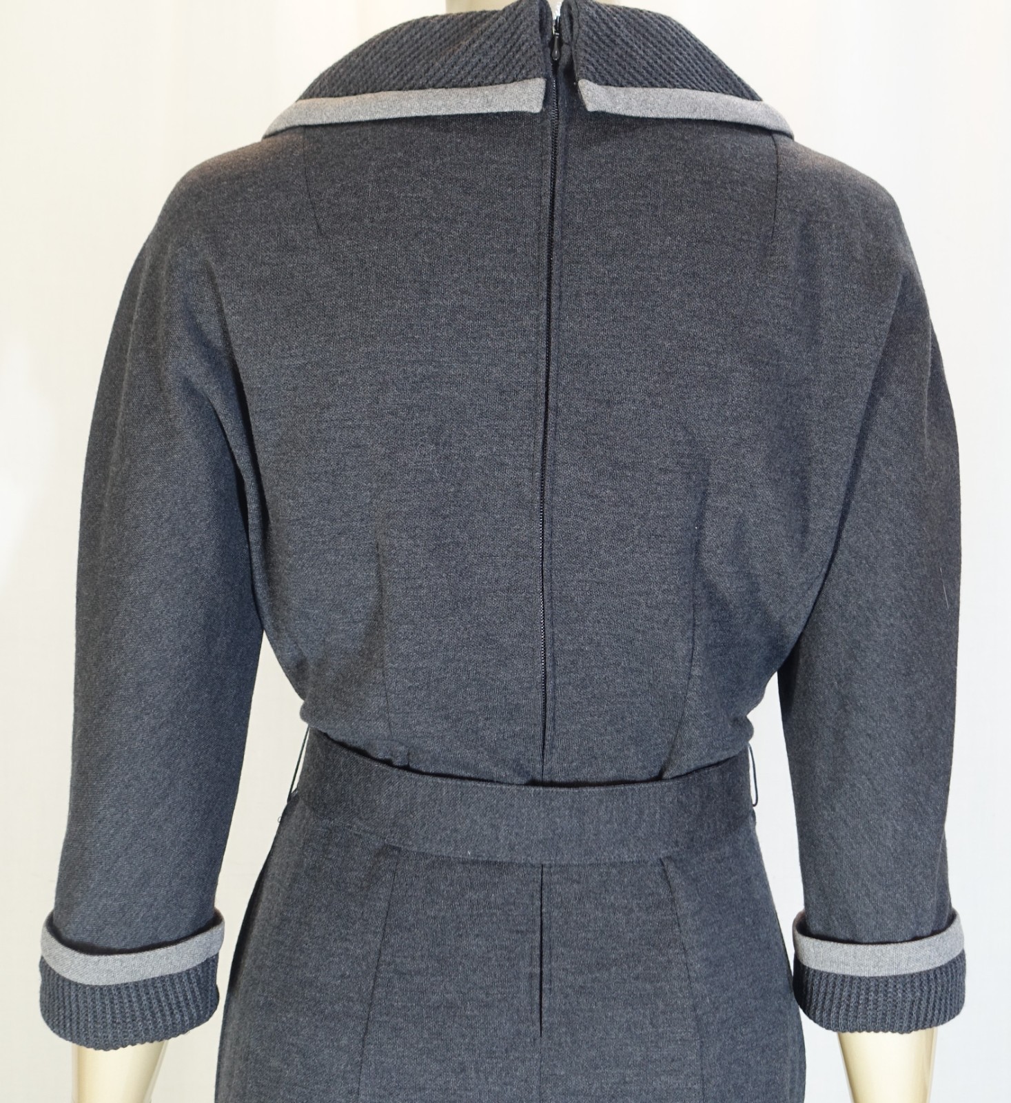 VINTAGE BLEYLE~MINT!!~GRAY VIRGIN WOOL SHEATH DRESS ROLL COLLAR SZ:8/10 GERMANY