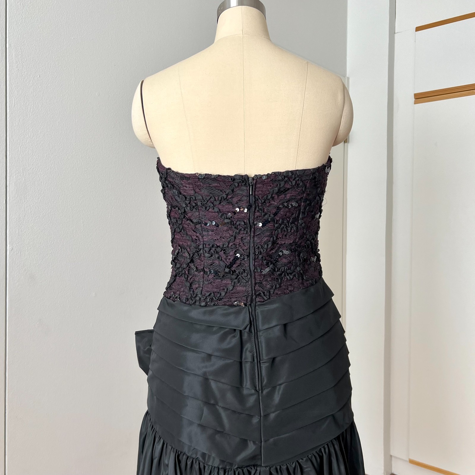 1980s VERA MONT Drop Waist Evening Dress Strapless Sequin Corset Cocktail EU 40