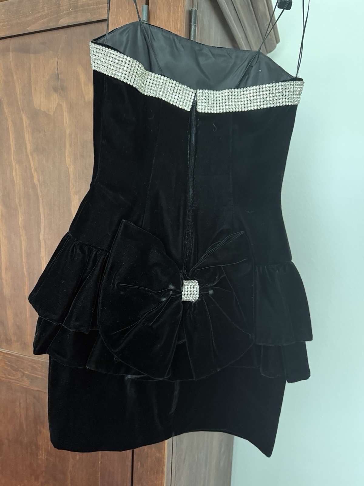 Women’s Vtg Strapless Black Velvet Dress Big Bow Rhinestones Size XS 80’s 90’s