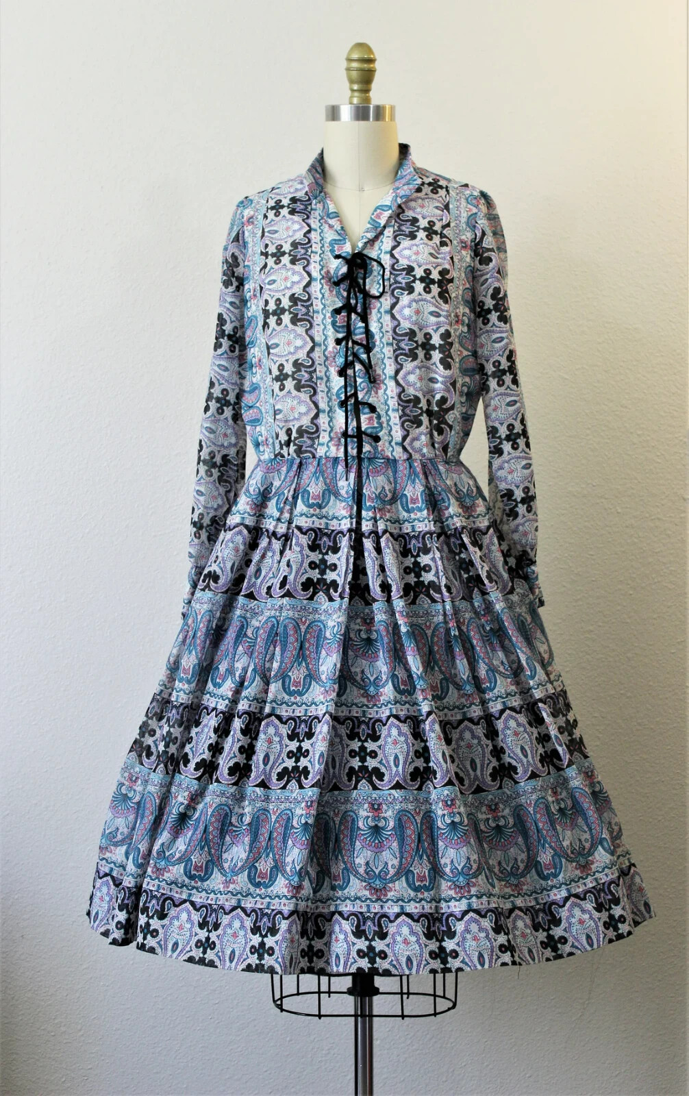 Vintage 60s 1960s Blue Paisley Cotton Voile Avalon Shirt Dress Patio Dress S/M