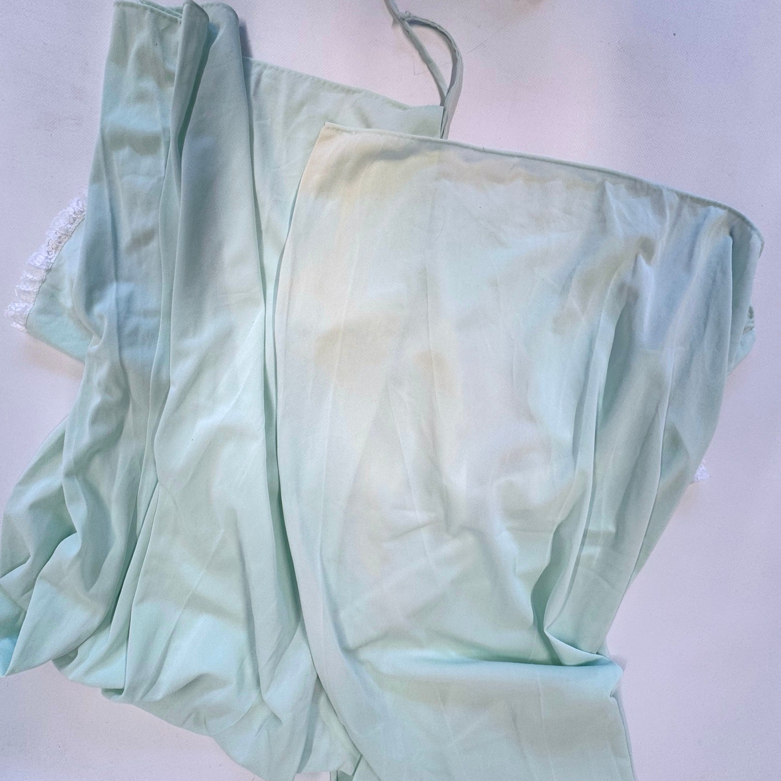 Dutchmaid Vintage 1960s Mint Green Lace Yoke Nylon Robe Size 15