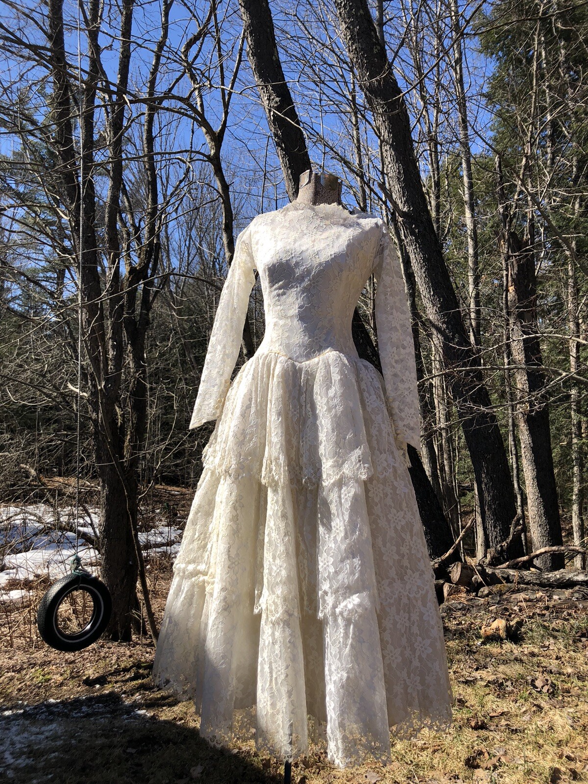 Vintage 1940’s Floral Lace Tiered Creme Puff Wedding Gown Dress 32-26-70