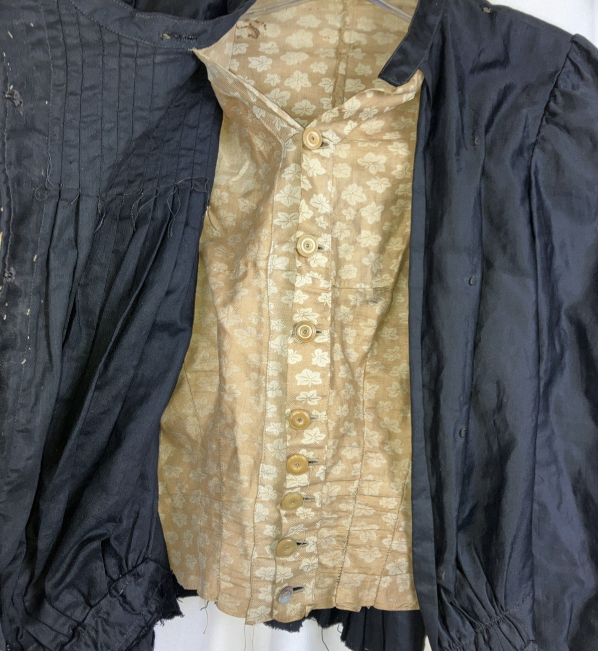 Antique Edwardian morning blouse with earlier Cotton lining button civil war