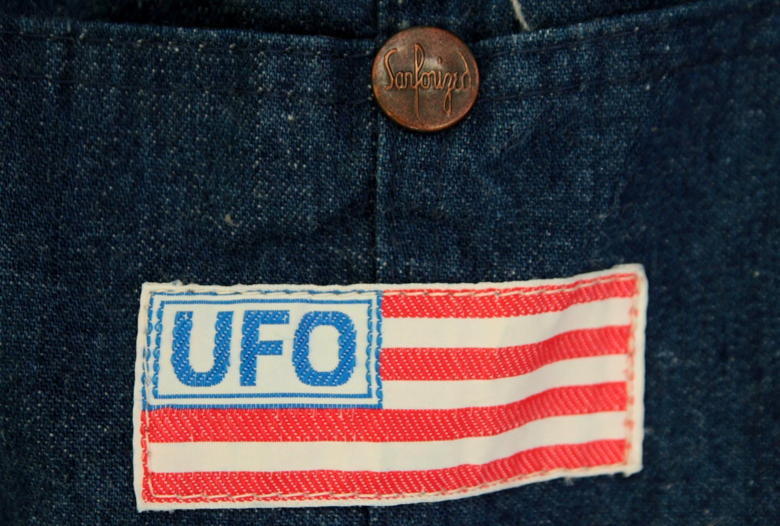 VTG Women’s 70s Dark Blue Denim UFO Bellbottom Overalls Sz XS/S 30″ 1970s