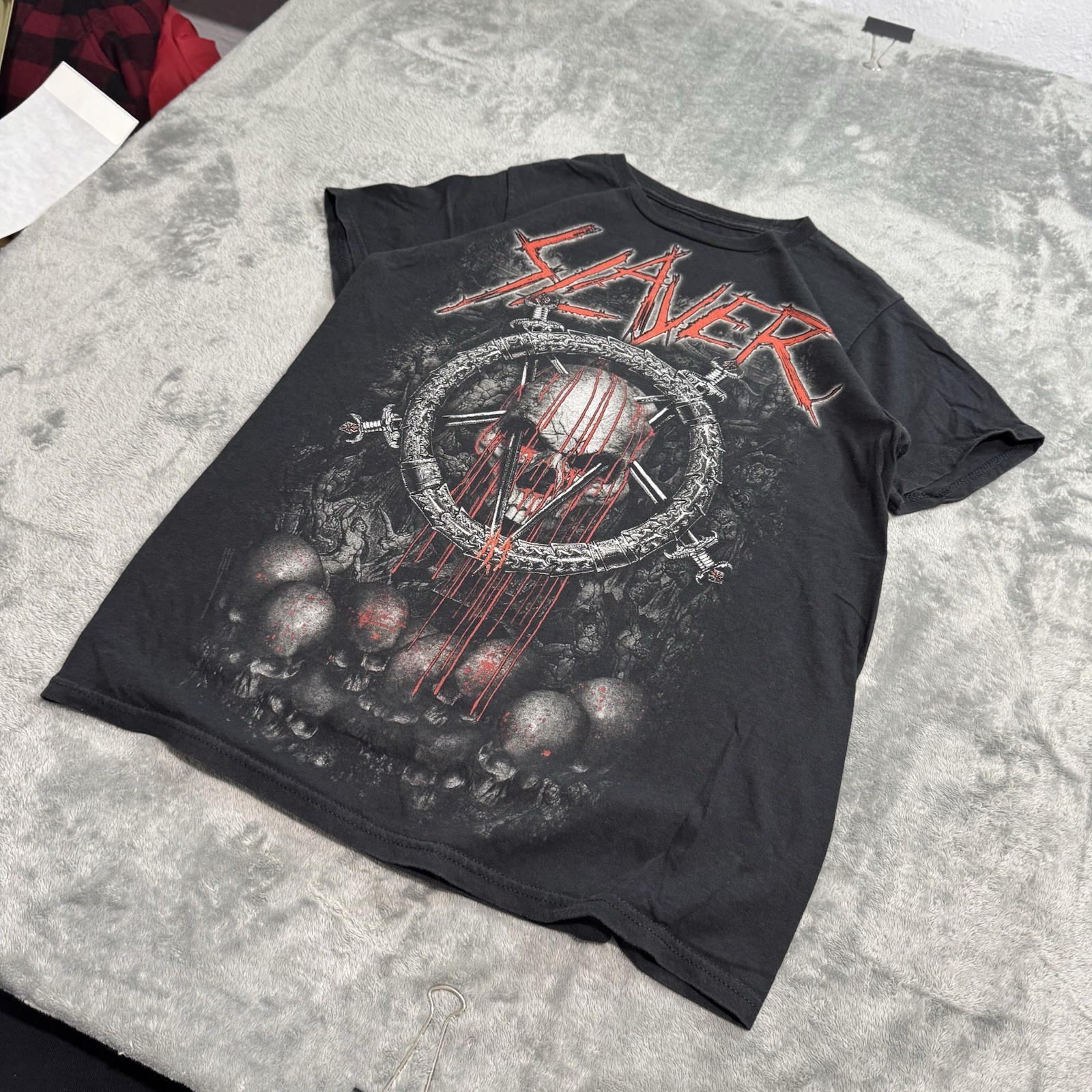 VTG 2014 Slayer Big Logo Front Print Tshirt Womens M 17.5×24.5 Grunge Goth Metal