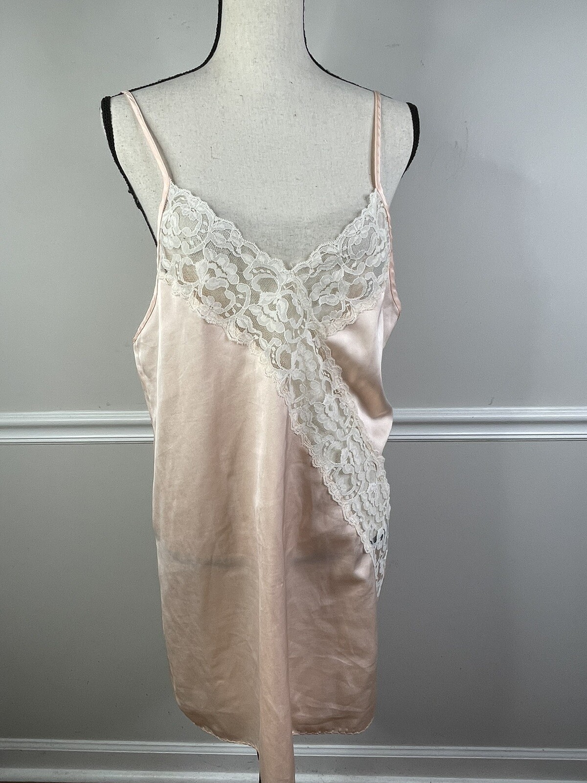 Vintage Anne Rothschild for Caress Lingerie Satin Lace Blush Peach M Chemise USA