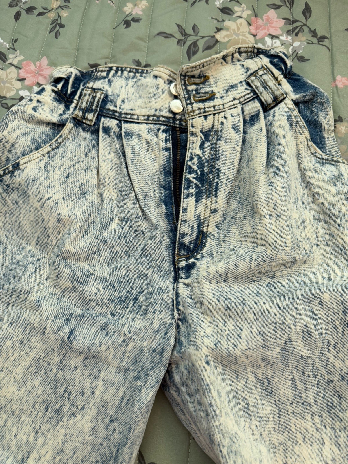 United Blues Women’s Vintage Acid Wash Jeans W2 29in 100% Cotton Blue White