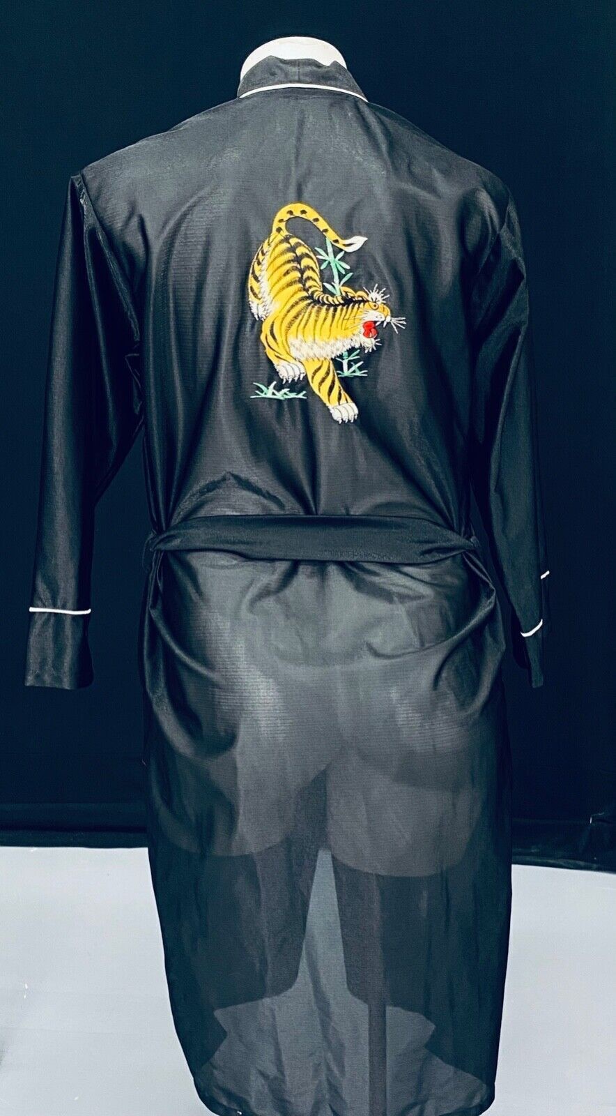 Vintage 1960s 1970s black robe, novelty print tiger embroidered cat Larry