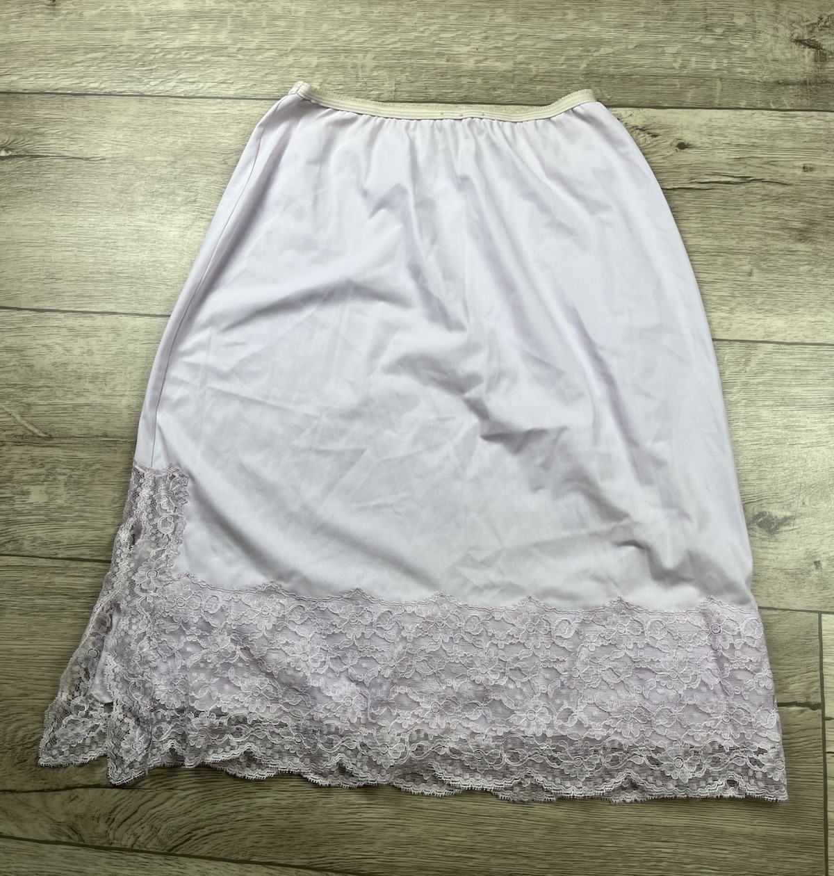 Vintage Vassarette Lingerie Half Slip Light Purple Lilac Slit Lace Short Small