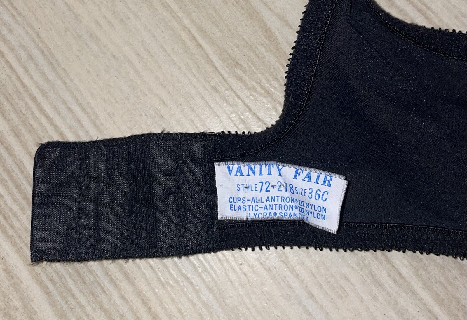 Vintage Vtg Vanity Fair 75-218 Soft Cup Bra Wire Free Womens 36C Black