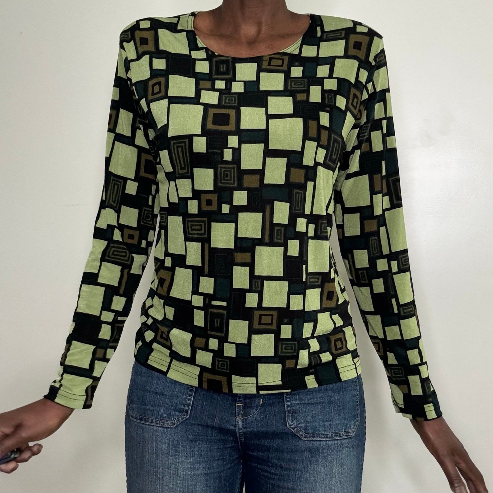 Carol Rose Green MOD Print Long sleeve Stretch Blouse Top Size Large