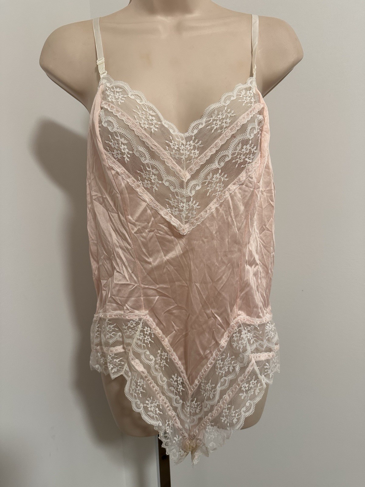 Body Lites Pink/peach strap snap groin lace trimmed teddy size M 12-14