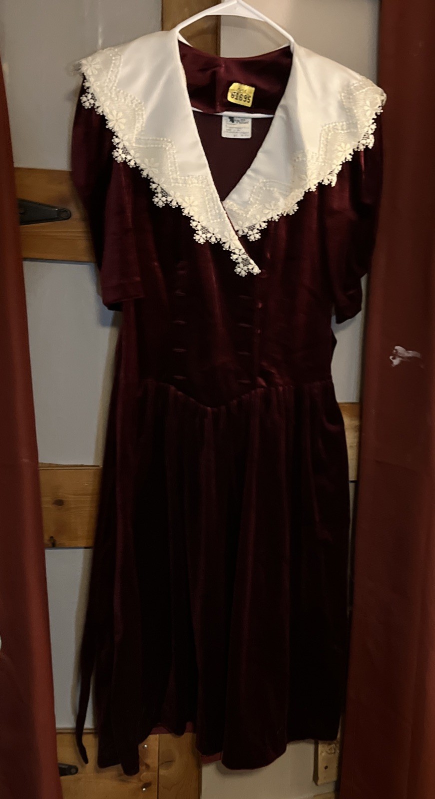 Vintage 80s Pretty As A Picture Burgundy Velvet Dress Size 10 Peasant style