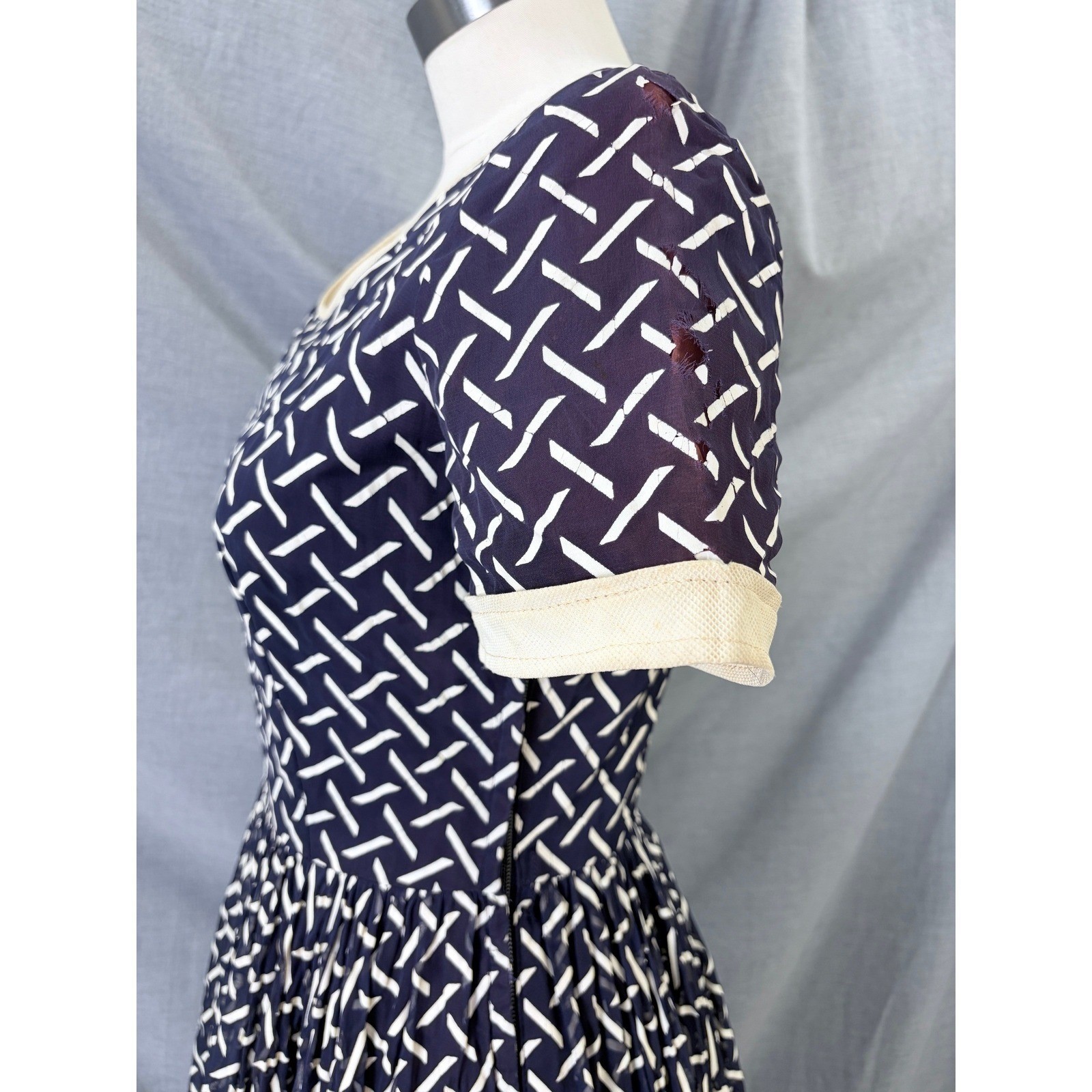 Vintage Marshall Field Young Chicago Shop Purple Geometric Fit Flare Dress AS IS