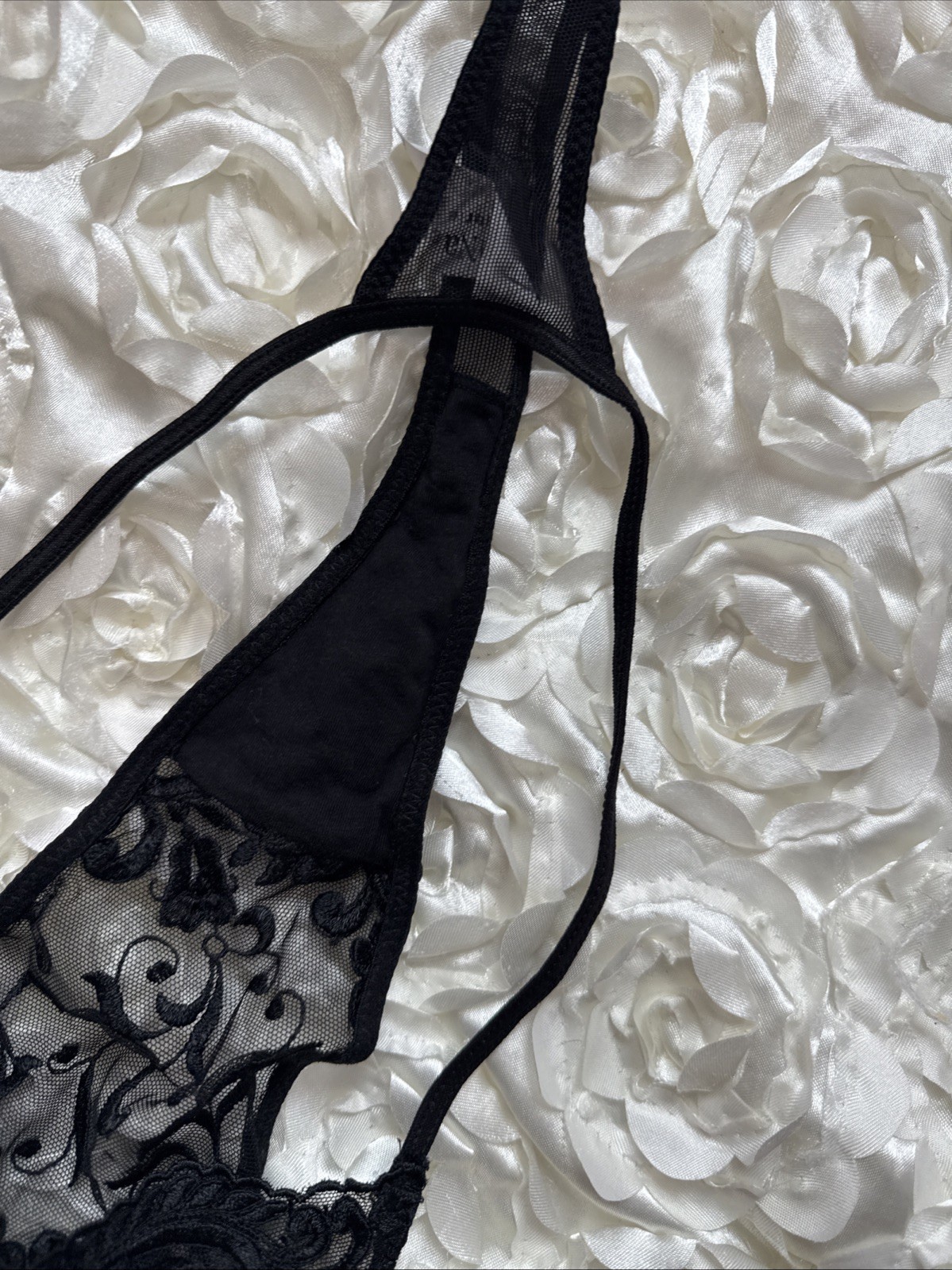 Vtg Felina Black Floral Embroidery V-String Thong Panties SZ M
