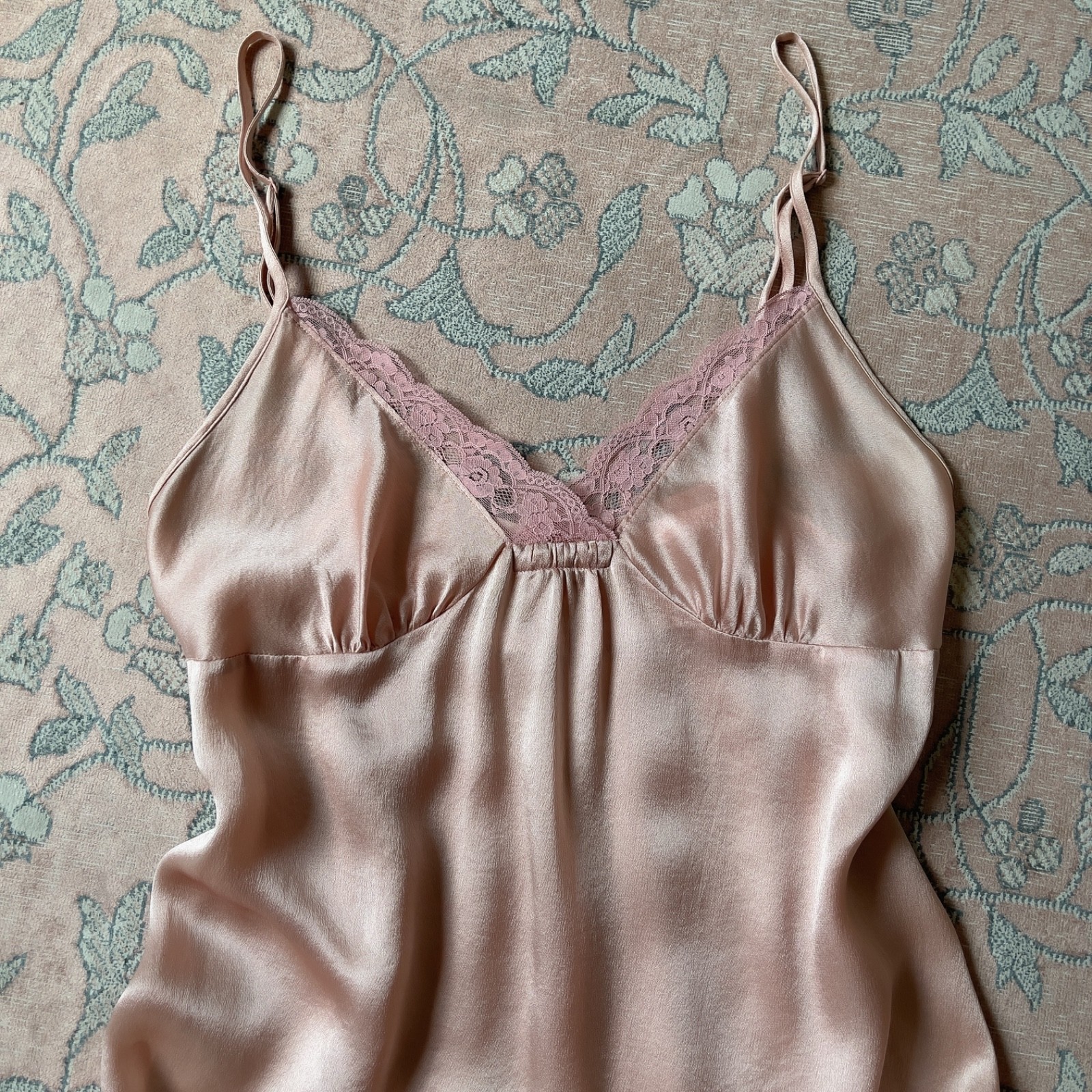 Vintage Victoria’s Secret Blush Peach Pink Silk Lace Mini Slip Dress (M)