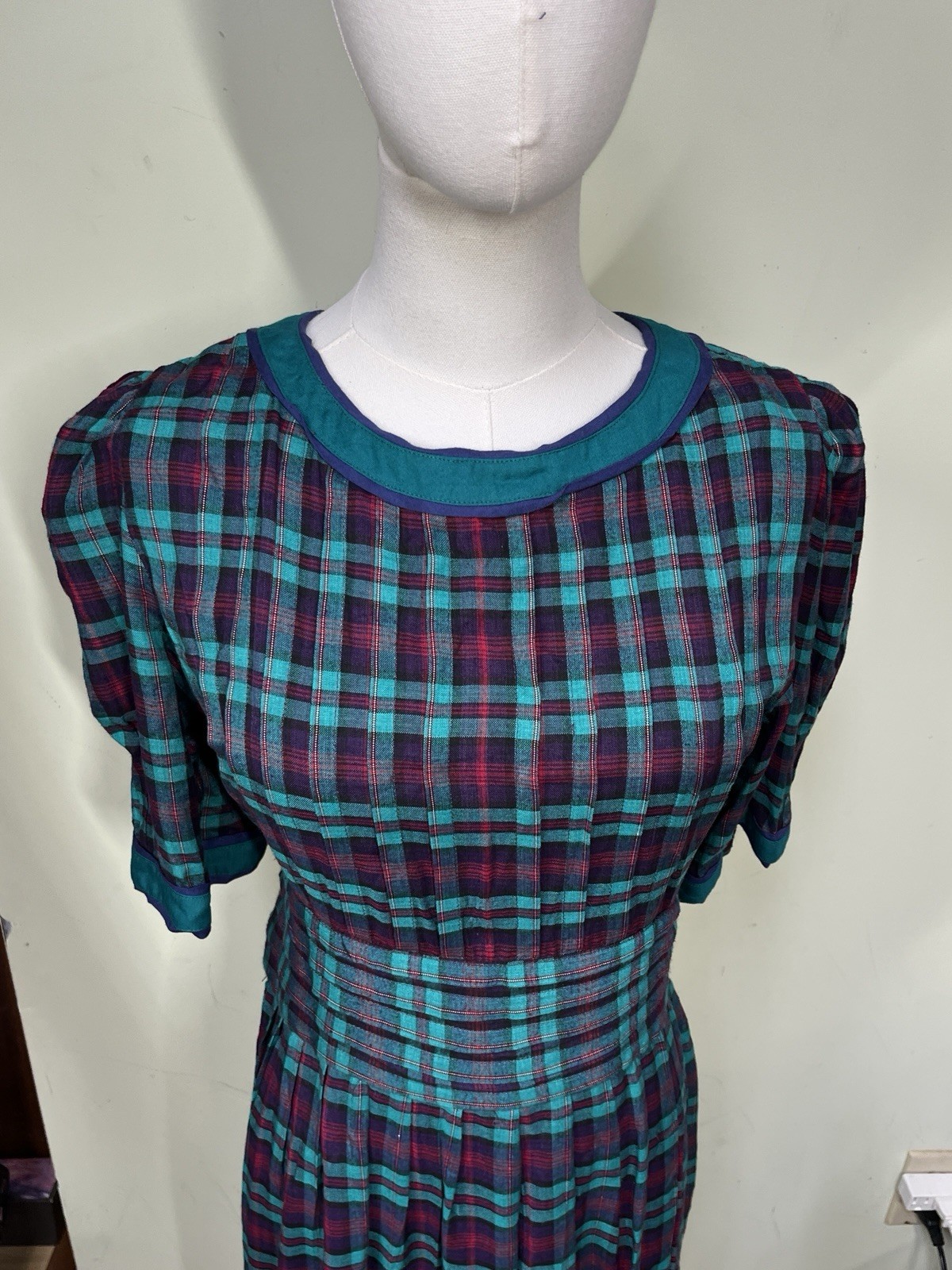 Vintage Sarah Elizabeth Womens Size 12 Pintuck Plaid Rayon Maxi Dress Milkmaid