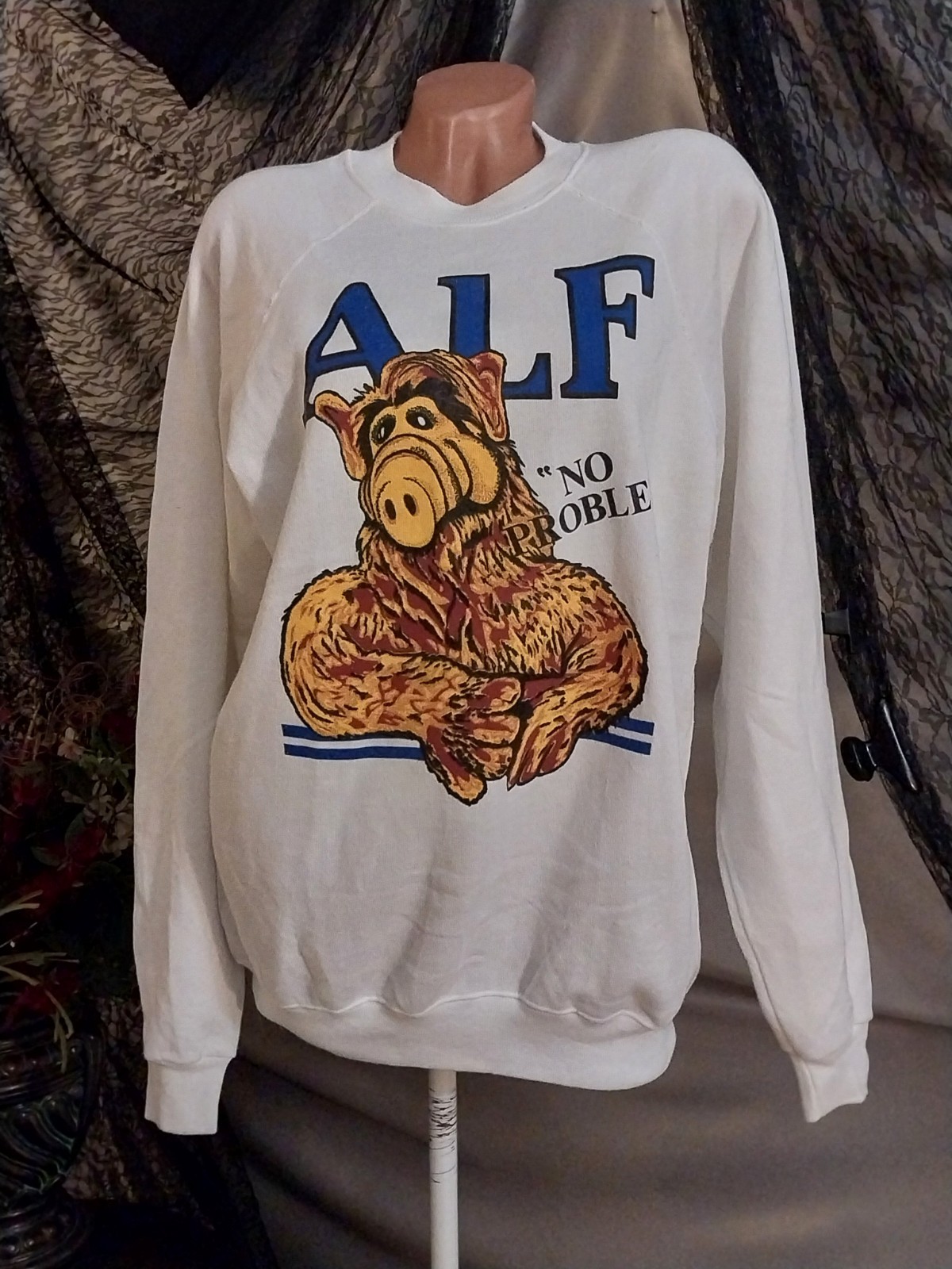VTG ALF MOVIE HANES SWEATER JERSEY PULLOVER RAGLAND L NOS HAND PAINTED GRAPHICS
