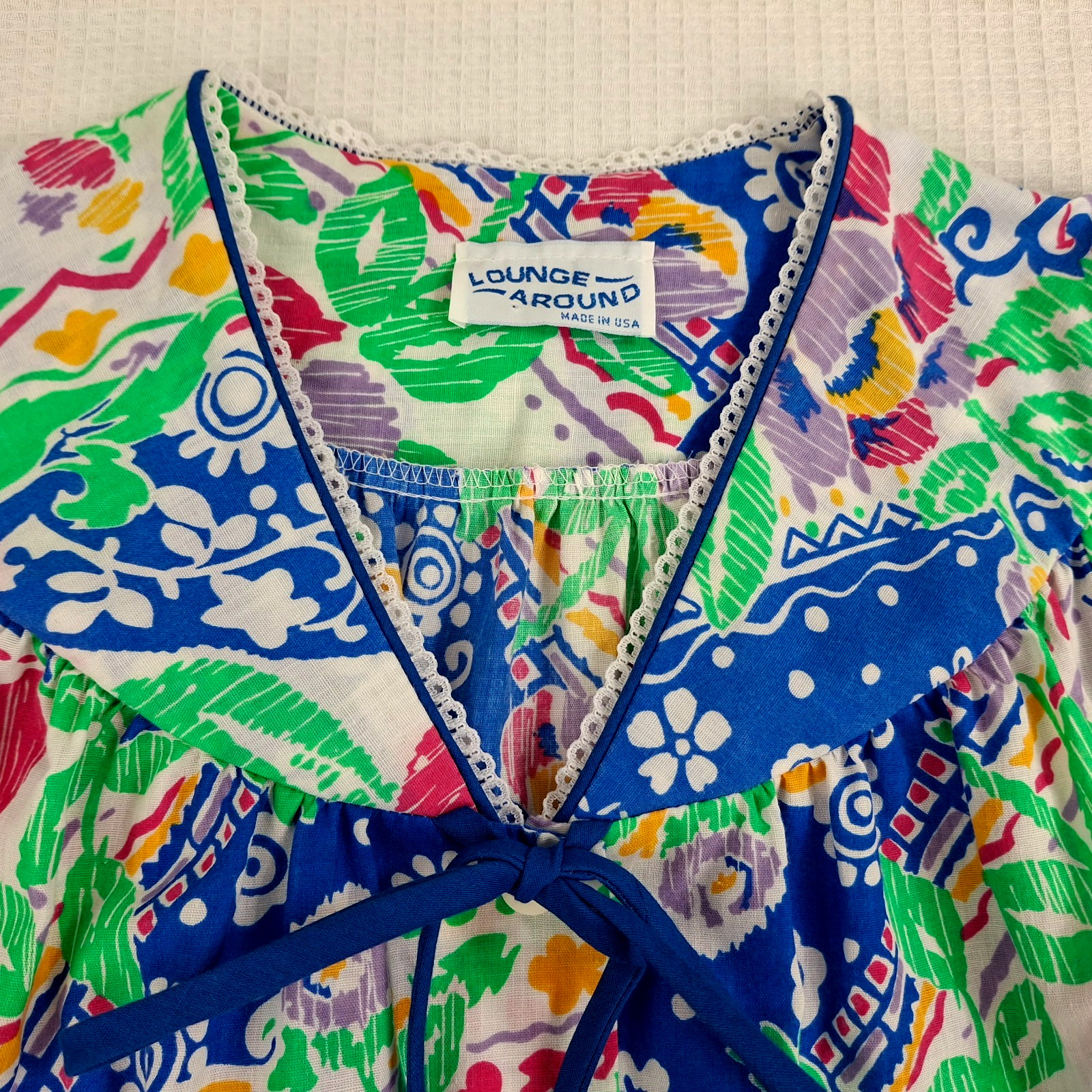 Vintage Lounge Around Women’s Size L 12 ? Snap Buttons Blue Floral Made In USA