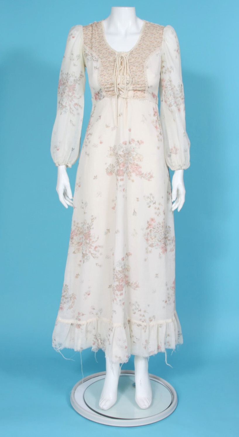 Vintage 1970s Gunne Style Lace Up Front Calico Floral Maxi Dress sz S needs TLC