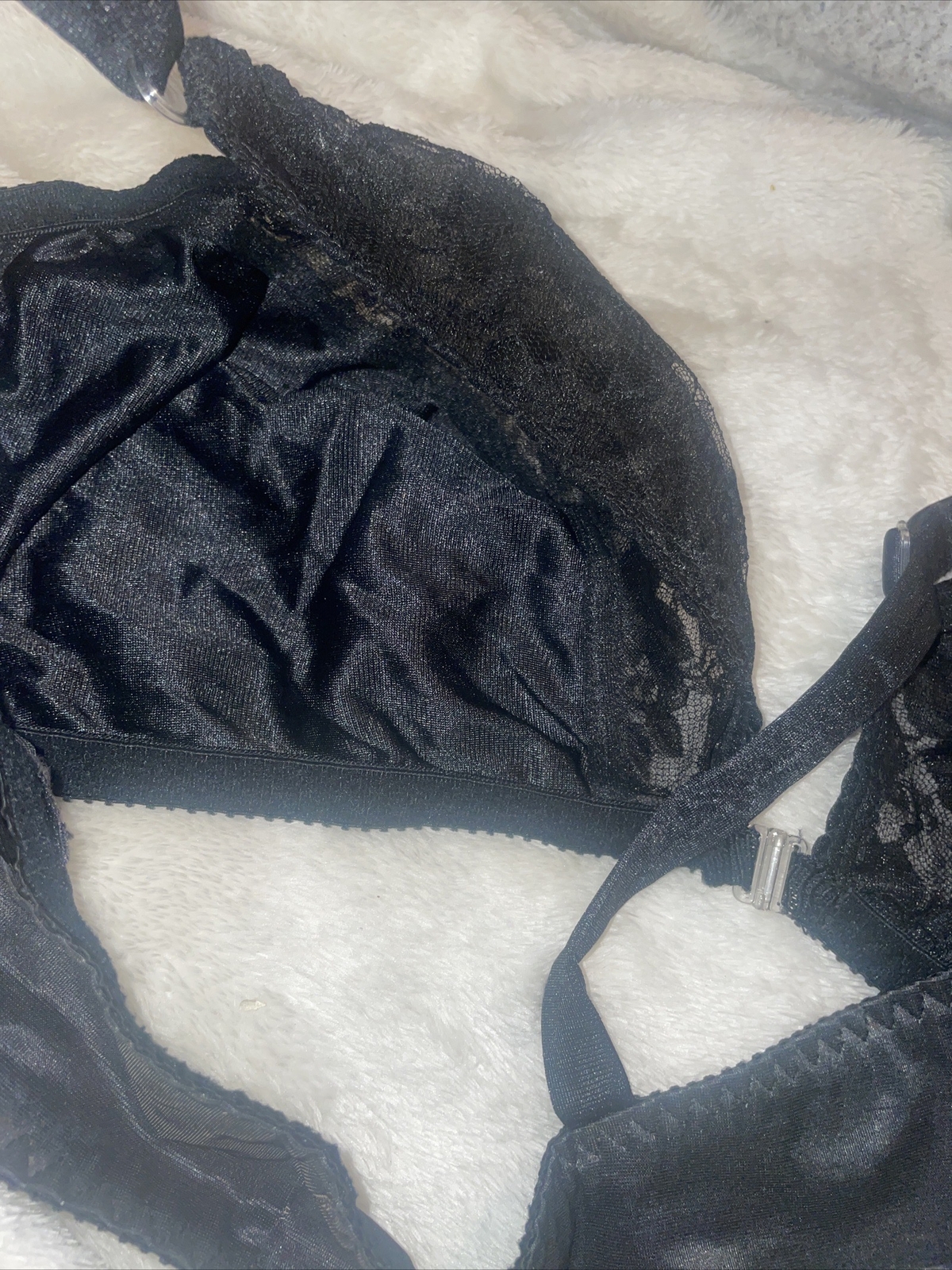 UNLINED WIRE FREE SILKY NYLON FRONT CLOSURE 90s SILKY BLACK BRA USA 42D