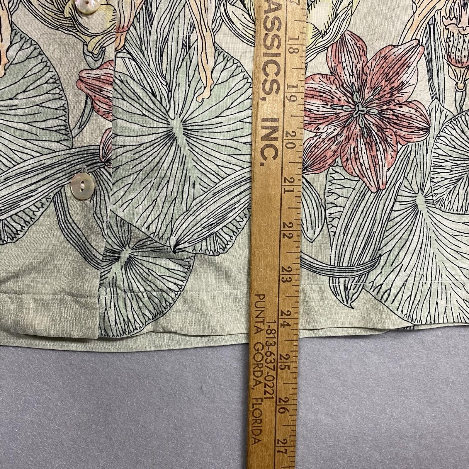 VTG Tommy Bahama Hawaiian Shirt 100% Silk Women’s XS Floral Tropical Vacation