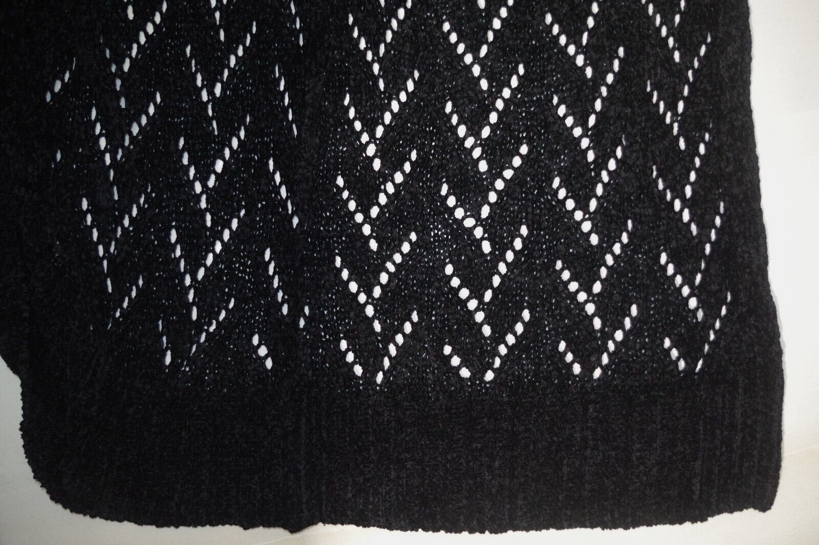 C22 NWT Bonnie Strauss Hoodie Long Cardigan Black Chenille Openwork Knit Coat