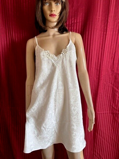 VTG INTIMO AMORE BABY DOLL LINGERIE WHITE