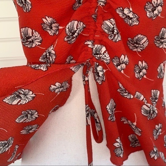 Papermoon Floral Ruched Peplum Camisole Top Size Large Red Boho V-Neck