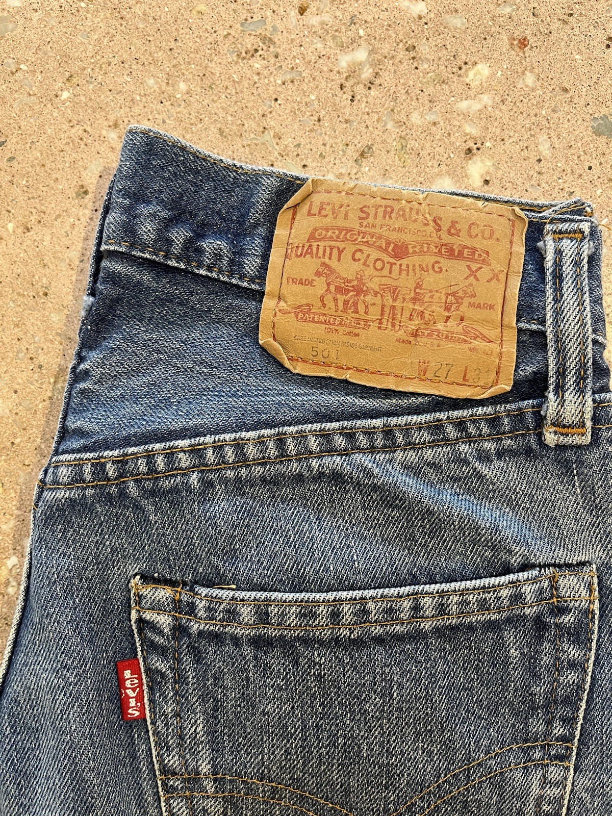 Vintage 1980s Levi’s 501 SELVEDGE jeans Denim 25 Waist