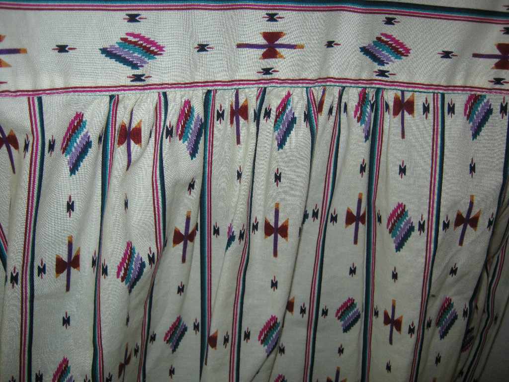 Vintage 90’s Banjo Women’s Shirt Size Medium Oversized Top Southwestern Print