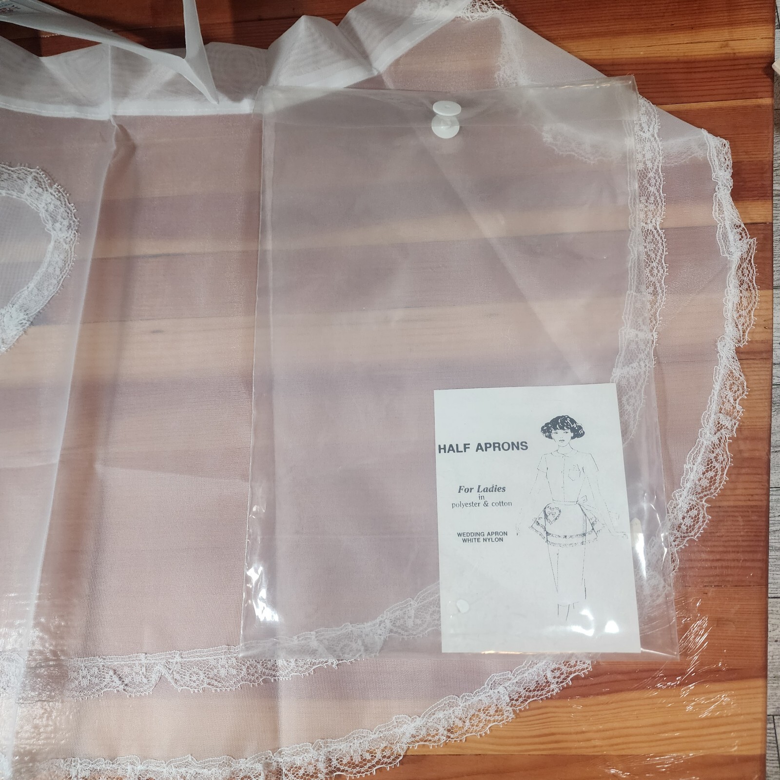 1950’s Half Wedding Apron White Nylon Artistic Creation NIP/NOS Heart Lace V Day