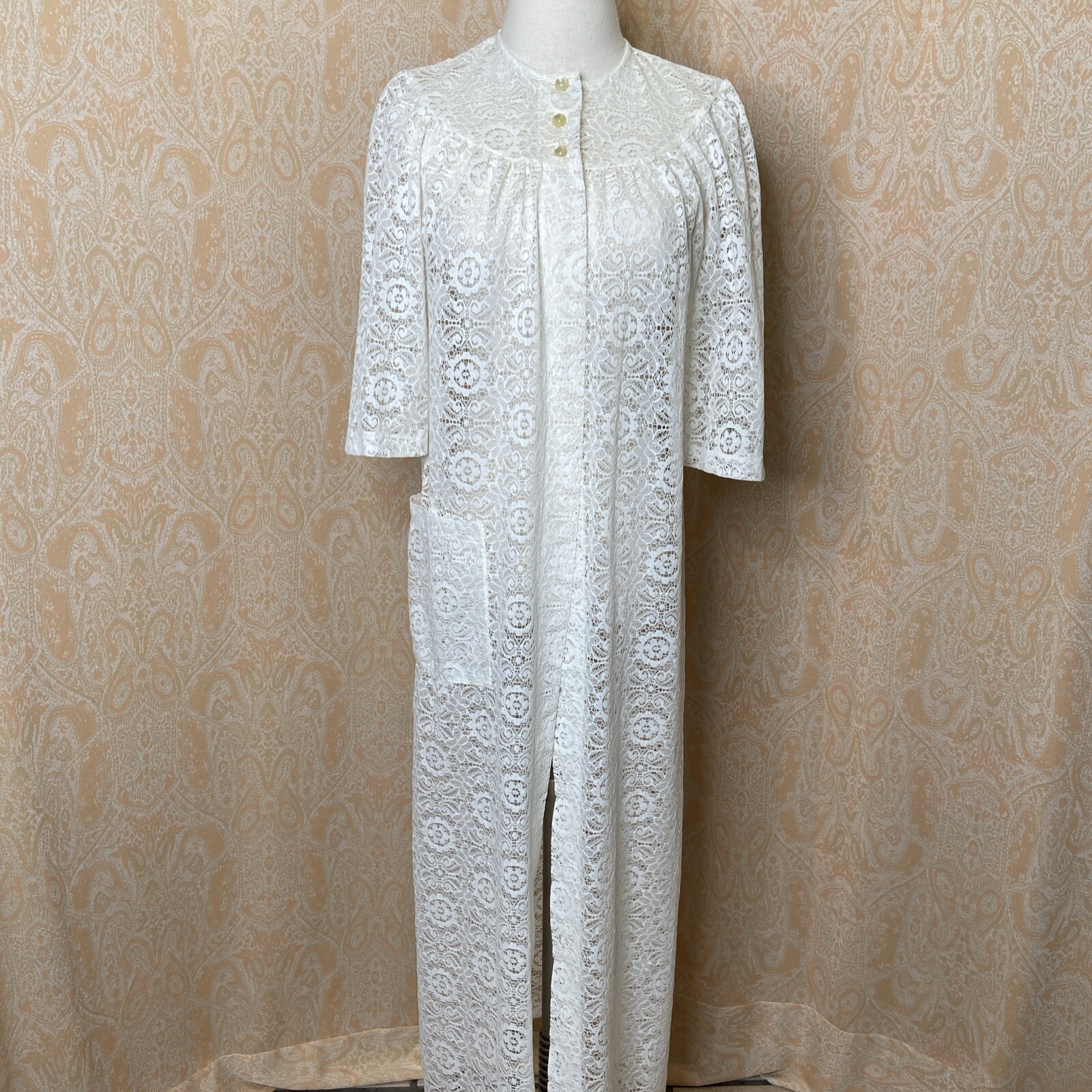 Vintage Action Scene By Rose Marie Reid White Lace House Dress Cover Up