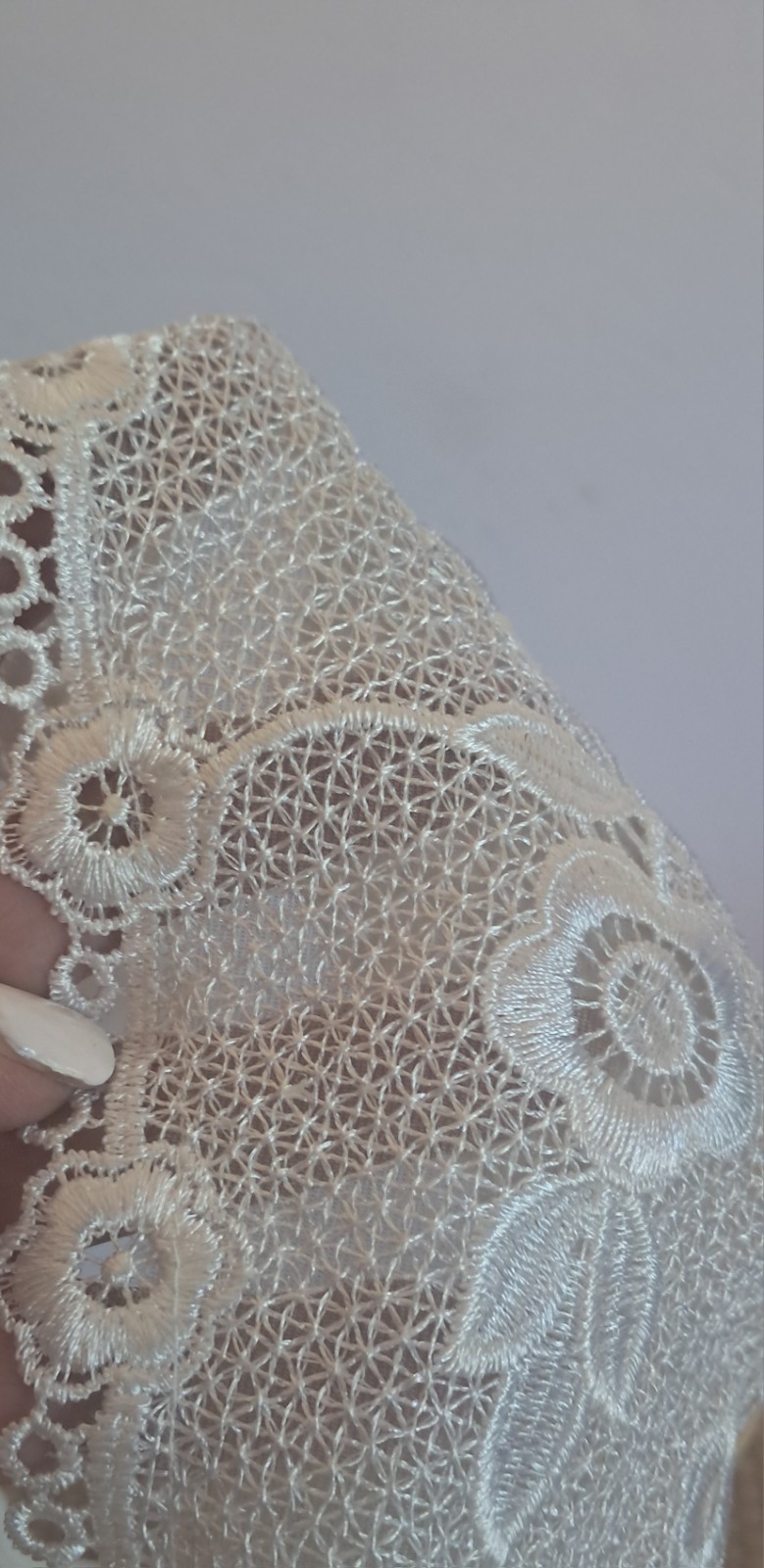 1990’s White Lace Thong Panty Size 9 Semi-share Double Strapped Hips G-string