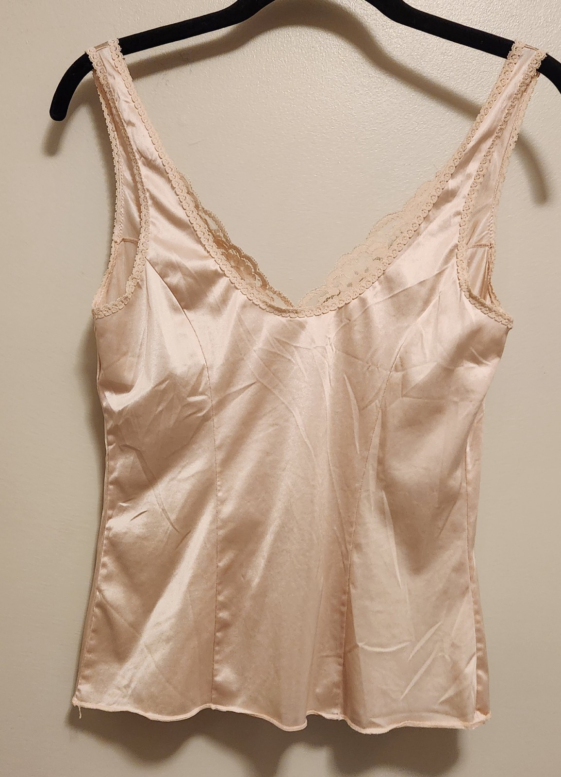 Vintage VASSARETTE Camisole Tank Top Beige Sz 32/XS Silky Nylon V-Neck Lace Trim