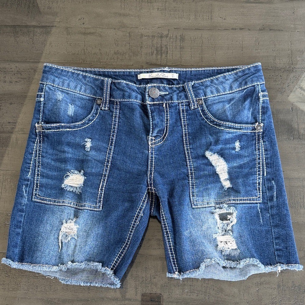 Vanilla Star Distressed Blue Denim Jean Shorts. Womens Size 9. Inseam 6 inches