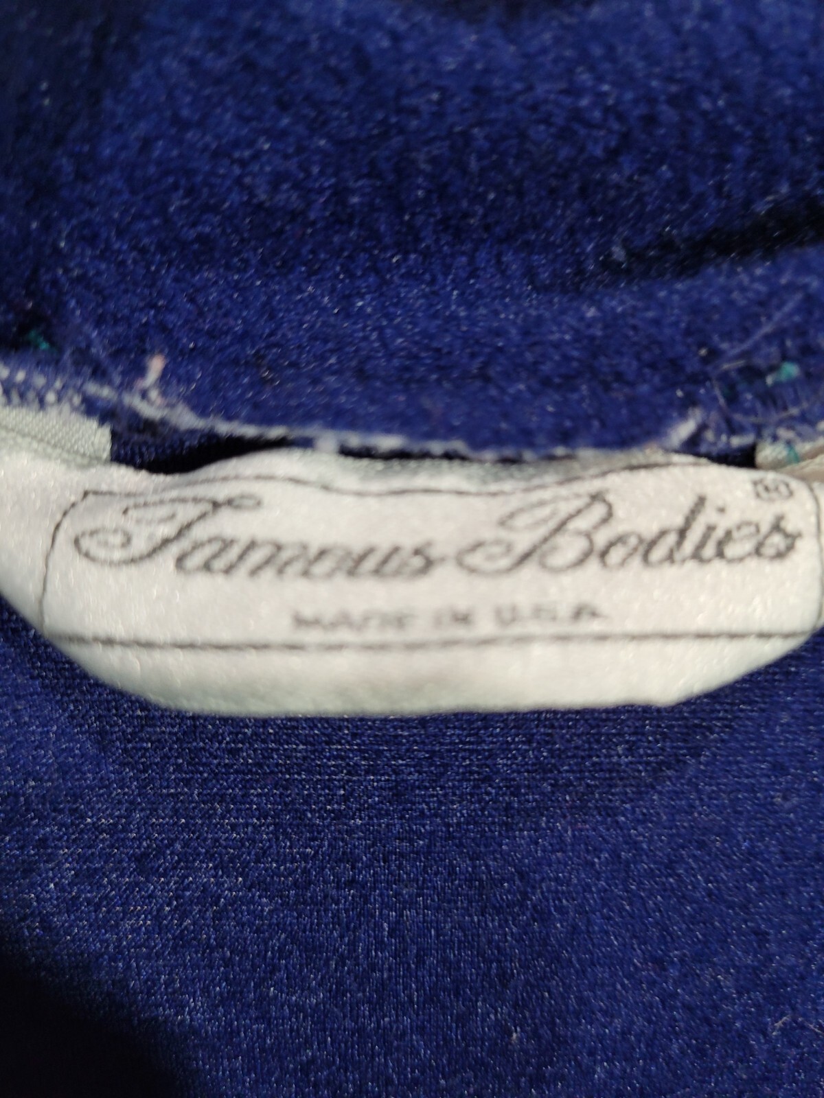 Vtg Famous Bodies Lounge Bath Robe blue Color Chest 34″ Shoulder 32″ Made USA