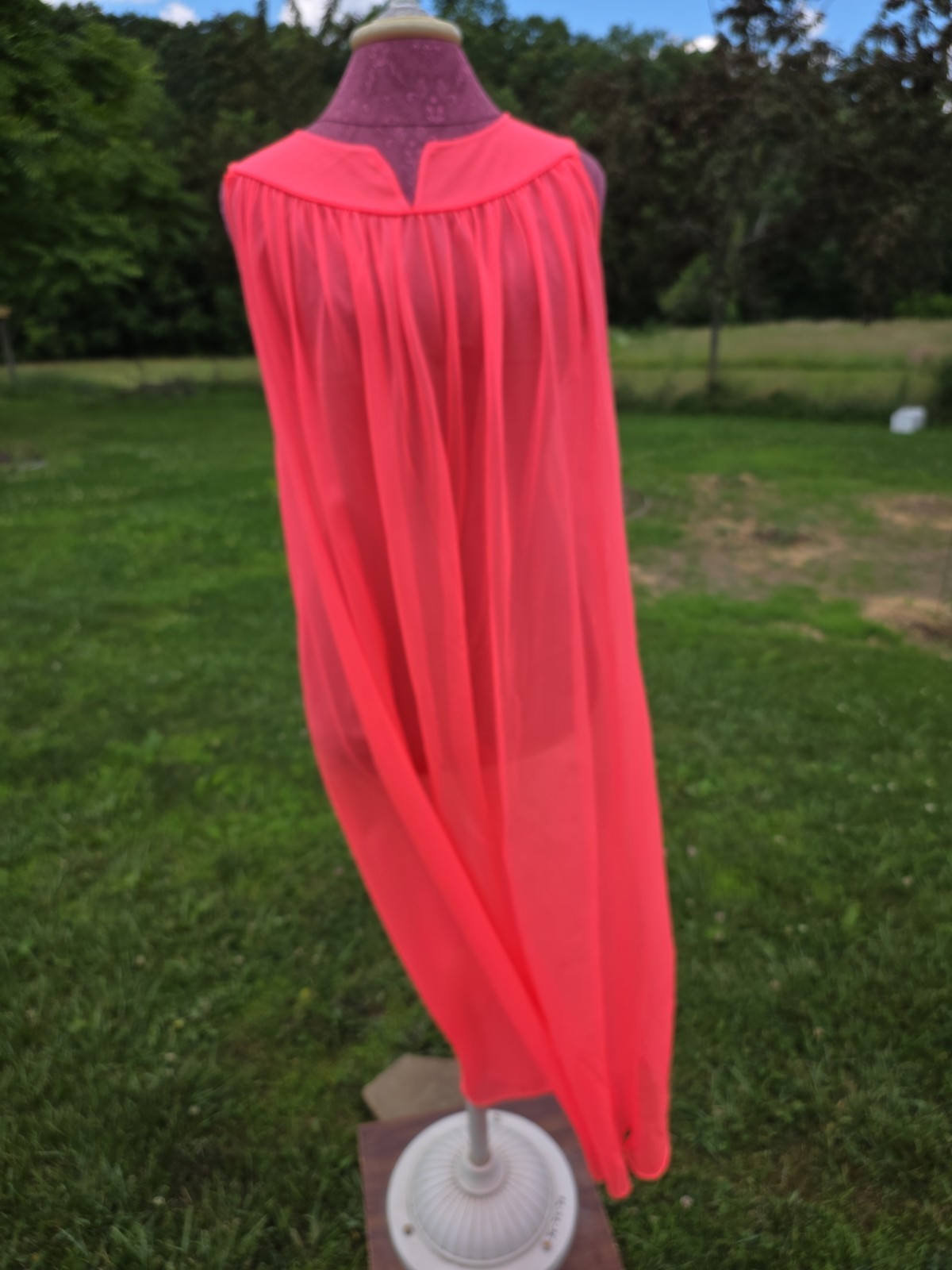 Vtg 2pc Neon Pink CHIFFON Long GOWN NYLON Peignoir Set ~ M/L Nightgown Robe