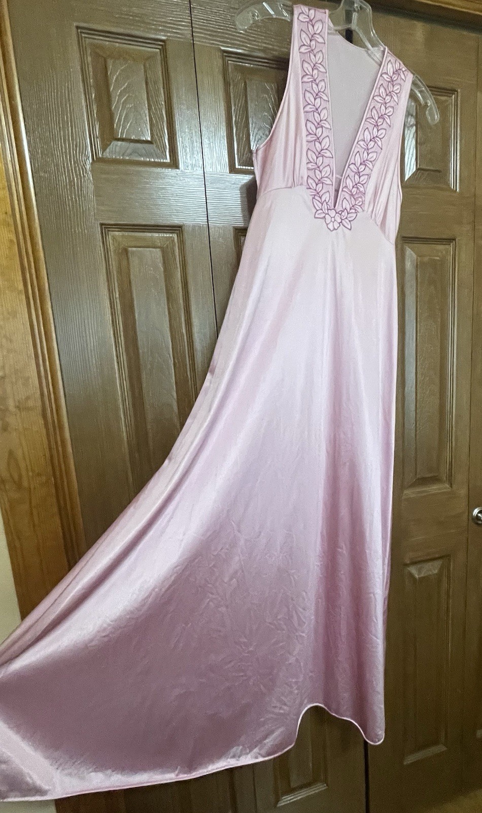 VTG Vanity Fair Long Nightgown Pink Deep V-Neck Size 32 USA Made