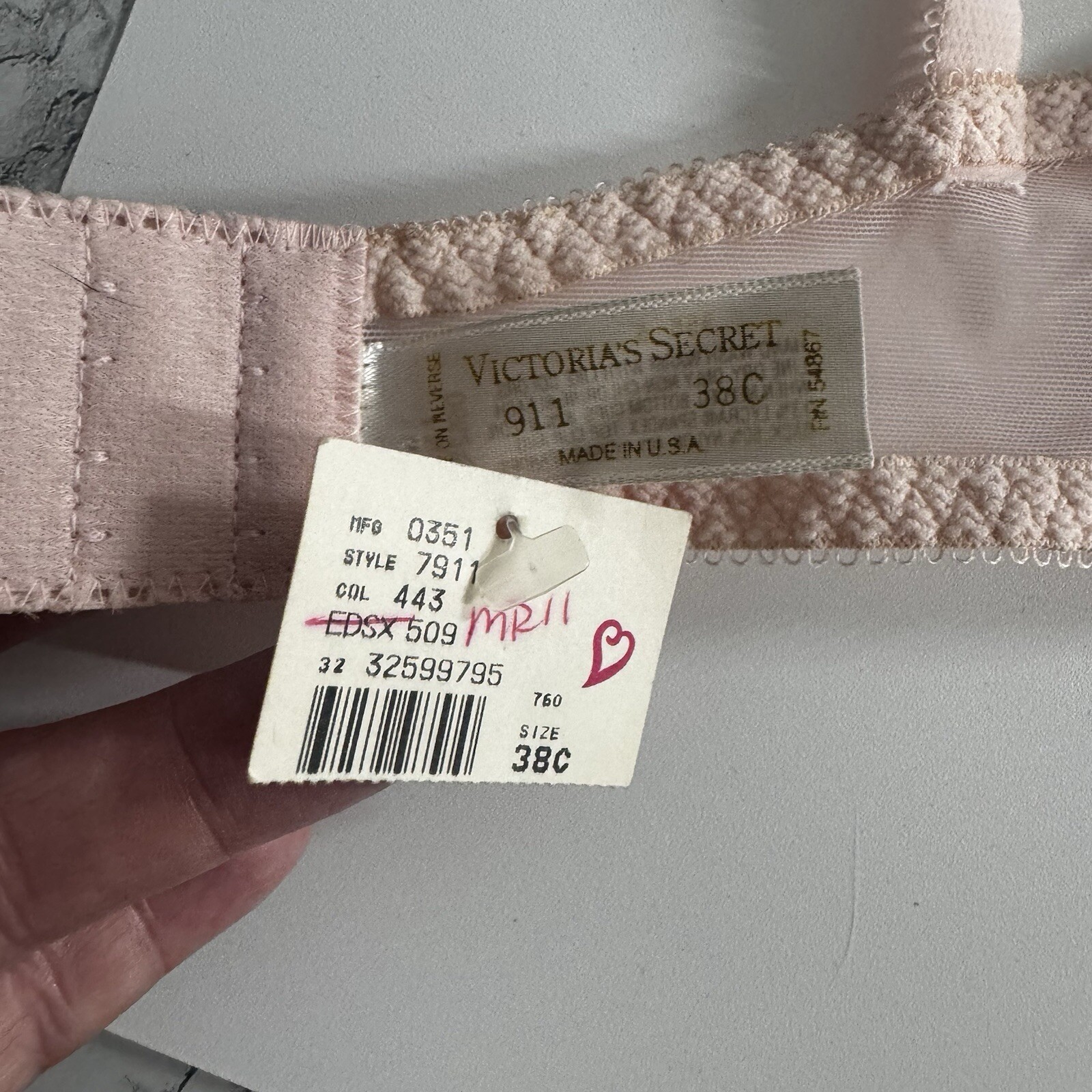 New Victoria’s Secret Satin Second Skin Bra Panty Set Size 38C Thong Large Vtg
